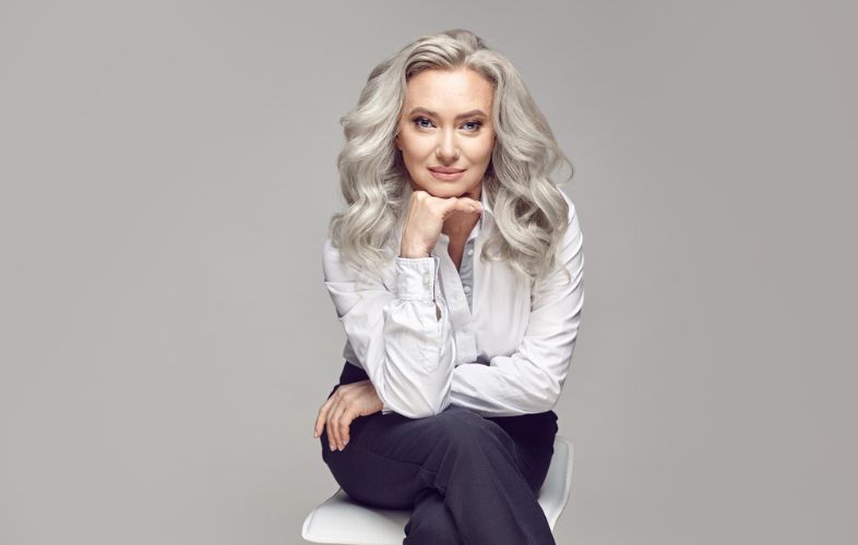 7 BEST MODERN HAIRSTYLES AND HAIRCUTS FOR WOMEN OVER 50