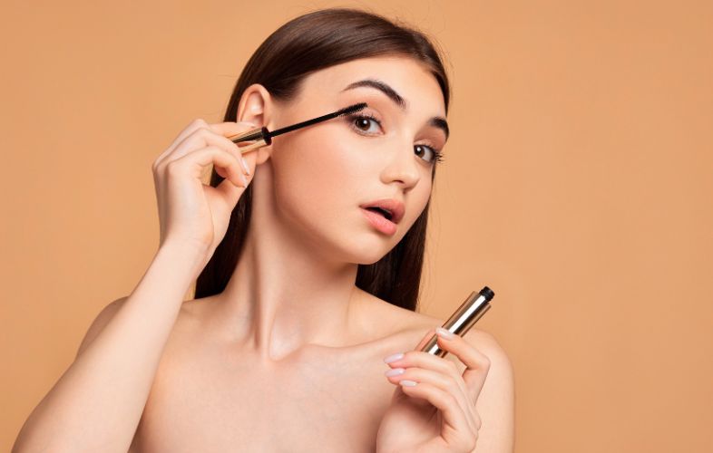 EYEBROW PRODUCTS FOR SCULPTING PERFECT ARCHES