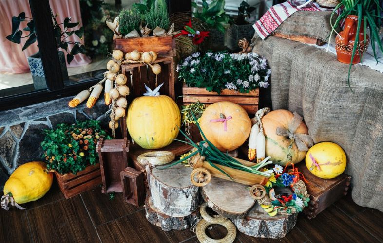 PUMPKIN-THEMED WEDDING DECOR IDEAS