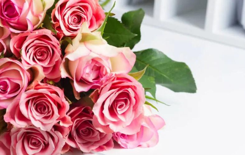 8 Wildly Easy & Beautiful Ways to Pull off Faux Flower Home Decor